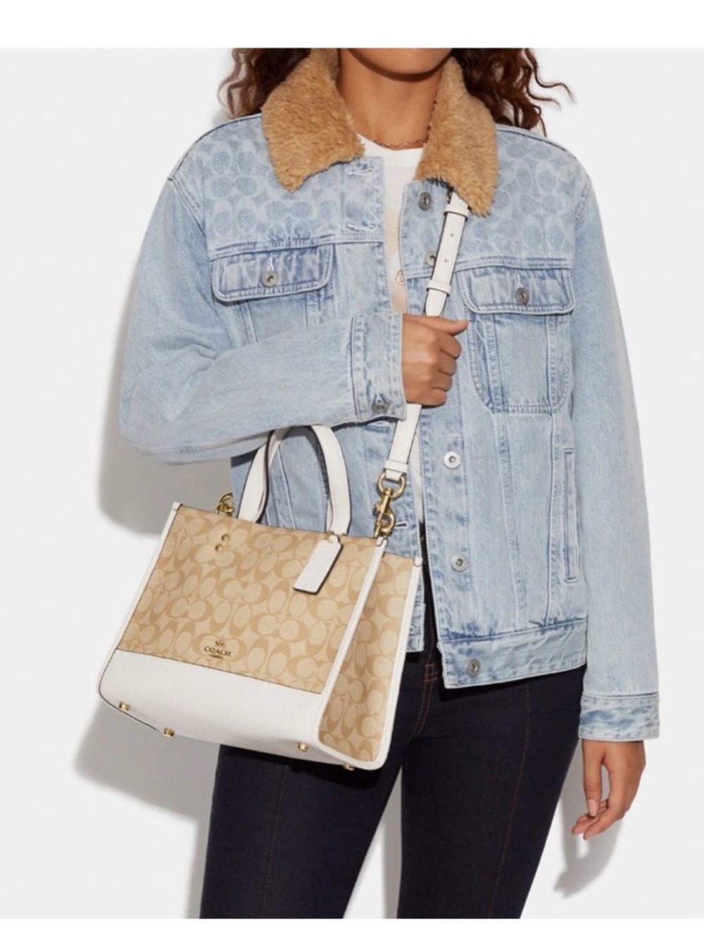 NWOT！COACH DEMPSEY CARRYALL IN SIGNATURE CANVAS (# 1955